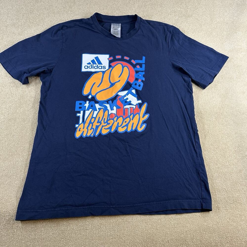 Adidas Graphic Tshirt Men’s Medium